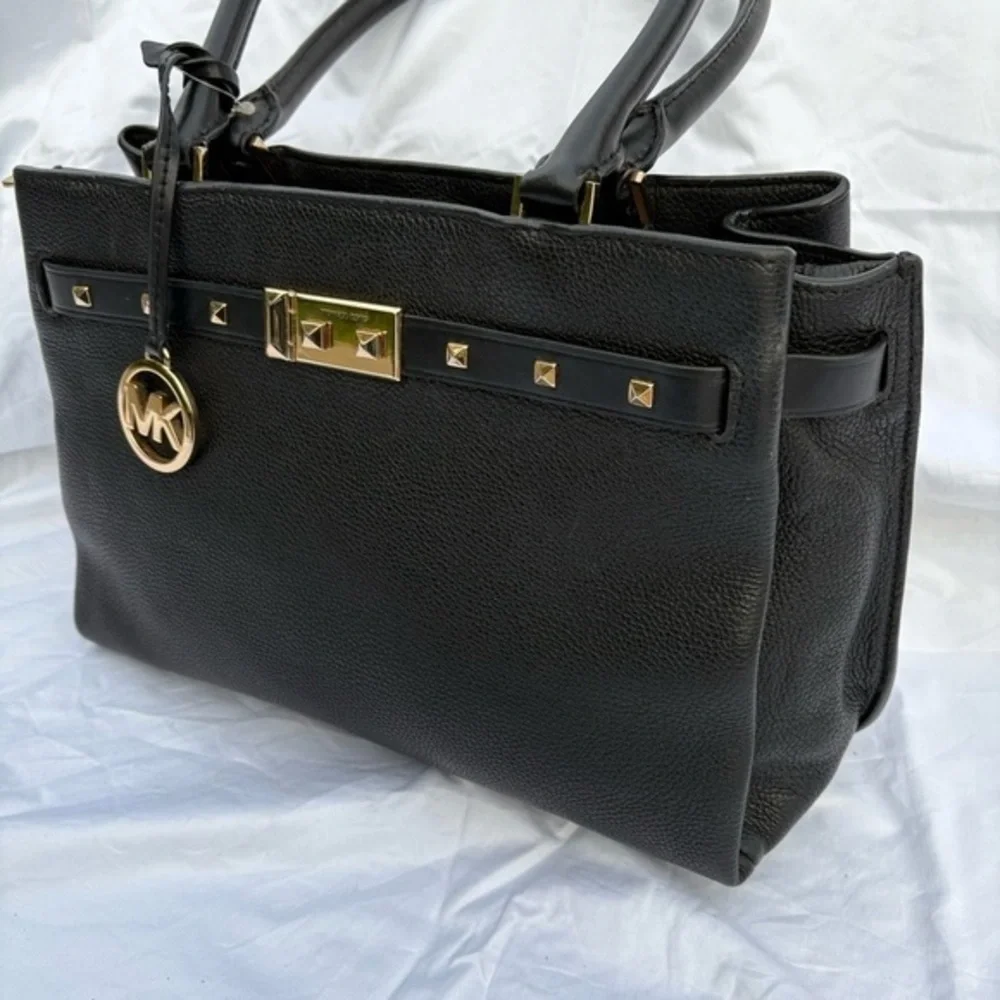 Michael Kors Addison Black and Gold Elegant Shoulder Bag